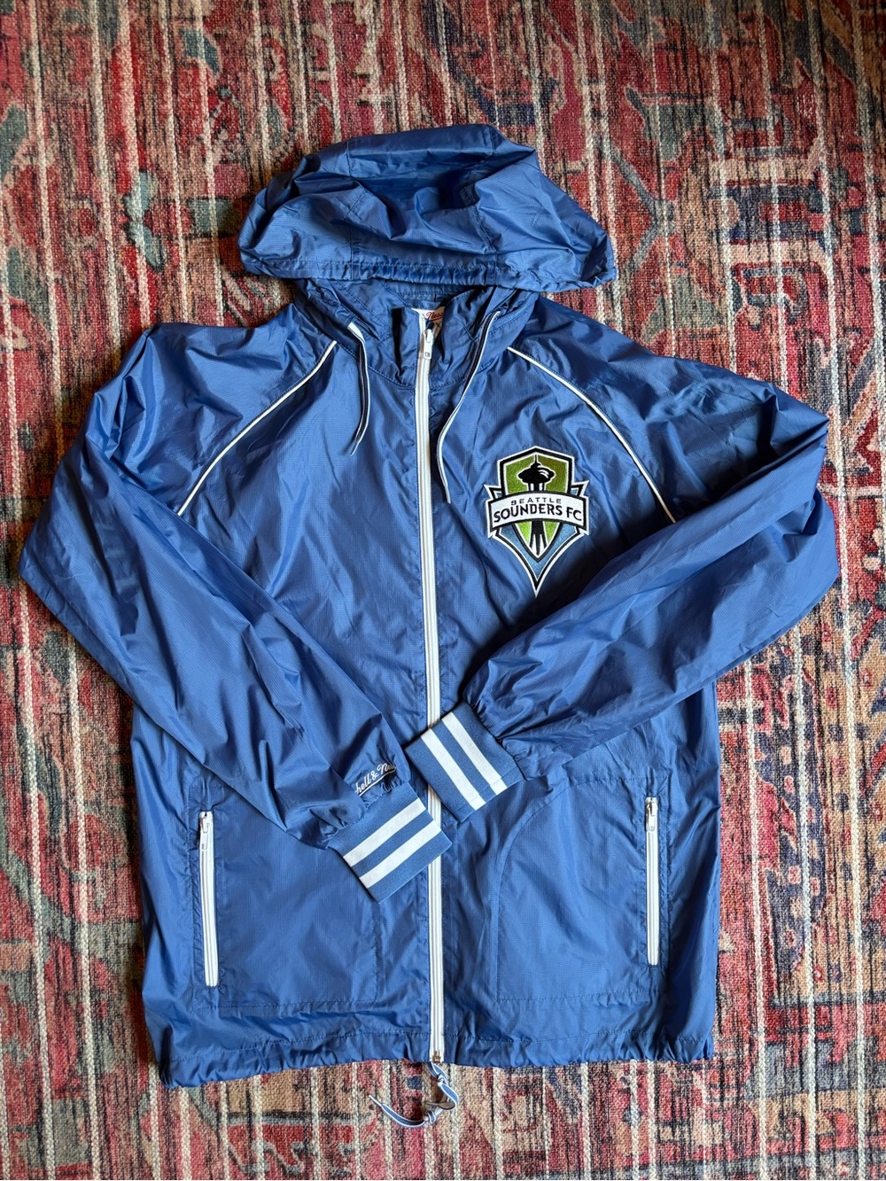 Seattle Sounders Men’s Large Rain Jacket